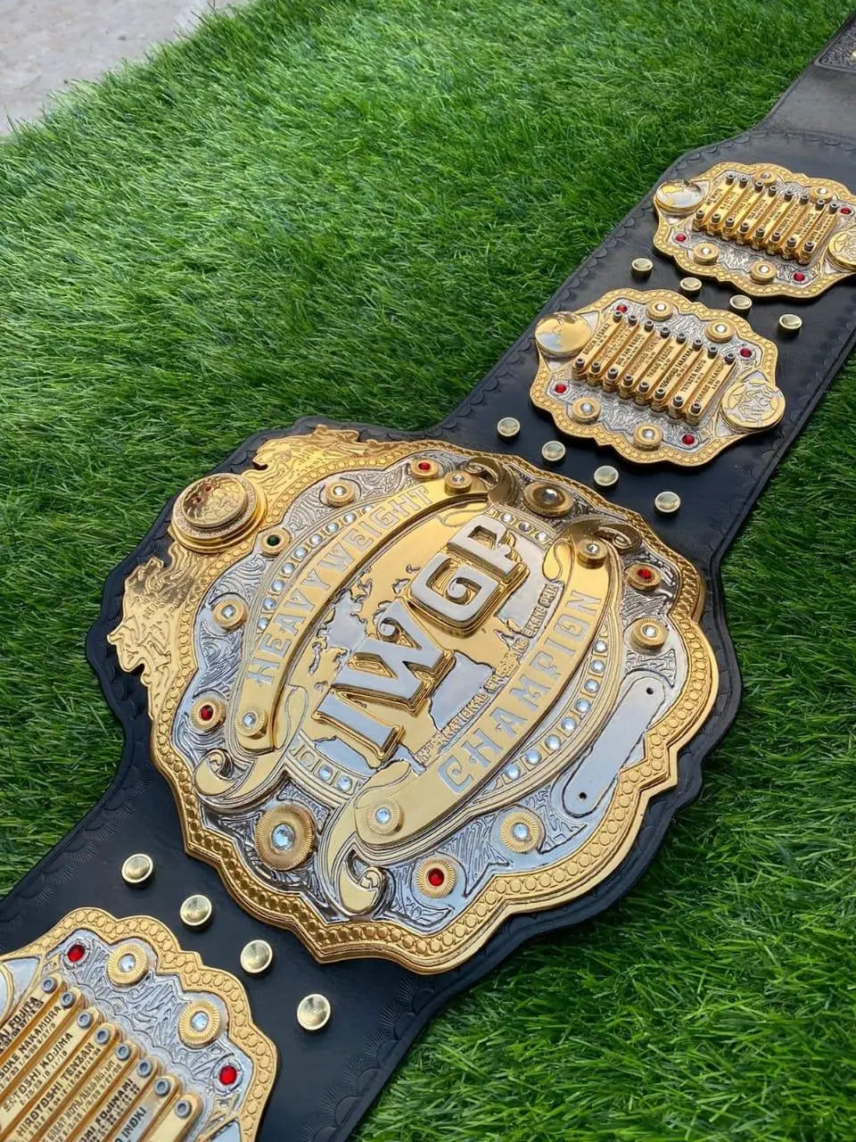 24K Gold AEW Heavyweight Championship Belt